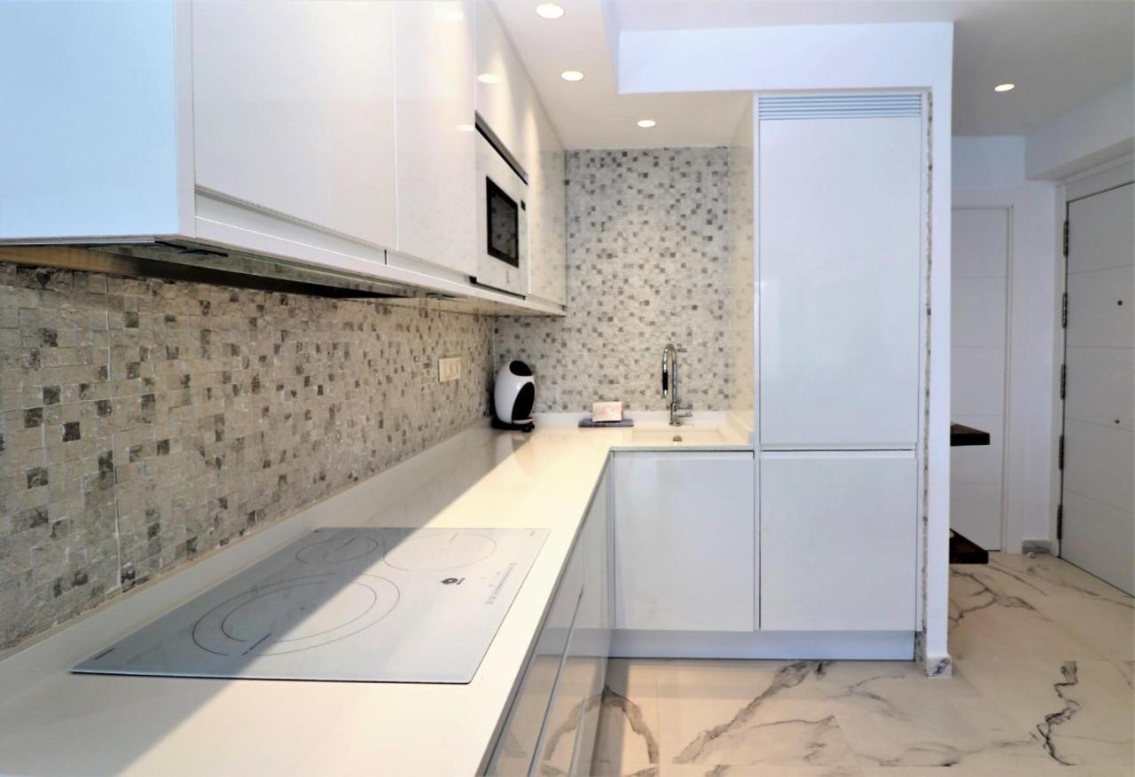Luxurious 2-Bedroom Apt With Stunning Views, 1St Line On Levante Beach, Benidorm Exterior photo